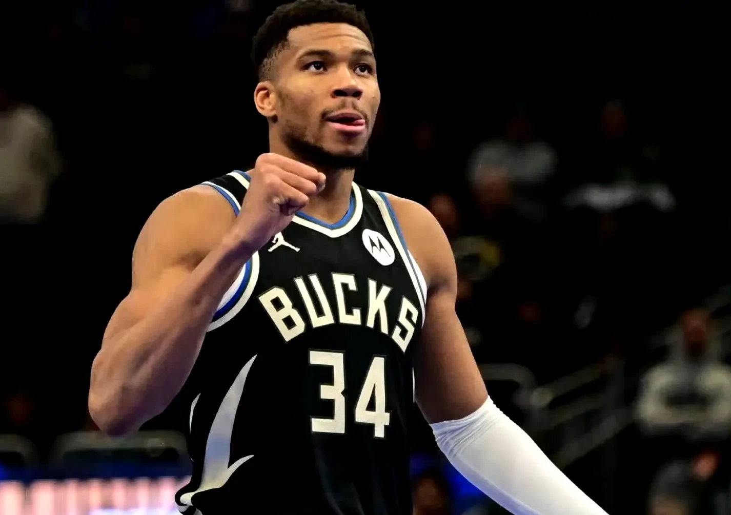 半岛体育官网-刚刚！今晚尼斯遗憾出局——欧超杯节点到来字母哥在勇士比赛中爆冷，Faker在巴塞罗那比赛中大比分领先的简单介绍